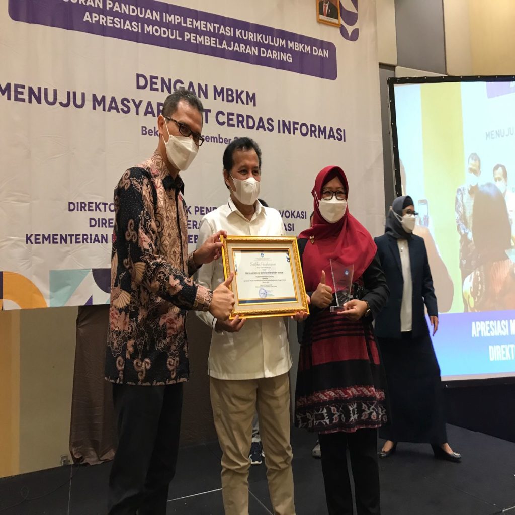 College of Vocational Studies IPB University Becomes the Best PTV in the Online Learning Module Facilitation Program of the Directorate General of Vocational Education KEMENDIKBUDRISTEK in 2021