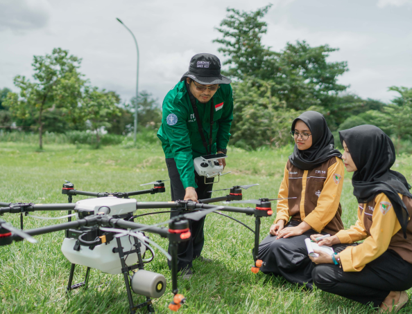 Teknologi dan Manajemen Produksi Perkebunan