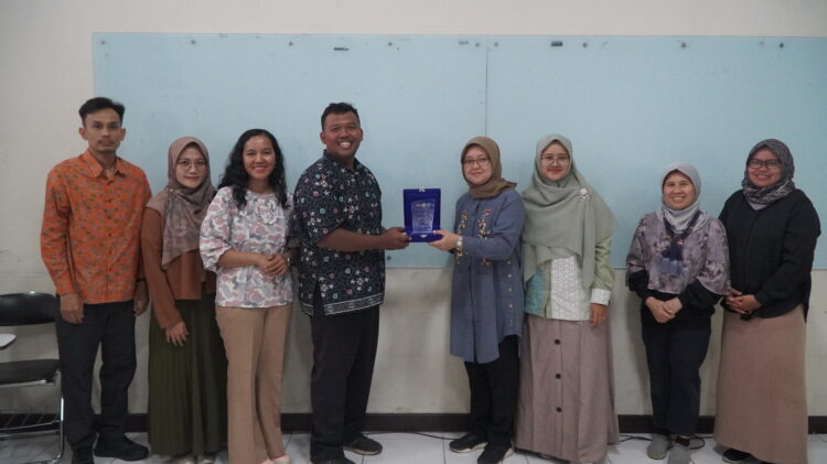 Sekolah Vokasi IPB University Sambut Studi Banding Politeknik Kelapa Sawit CWE, Bahas Penguatan Program Vokasi dan Inovasi Mahasiswa