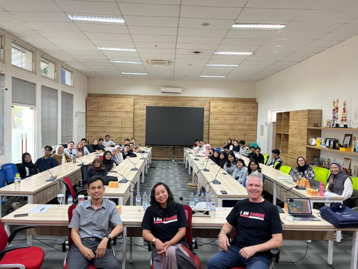 Perkuat Soft Skills Mahasiswa, Sekolah Vokasi IPB University dan Dahuni Foundation Resmikan Program Mentorship Global