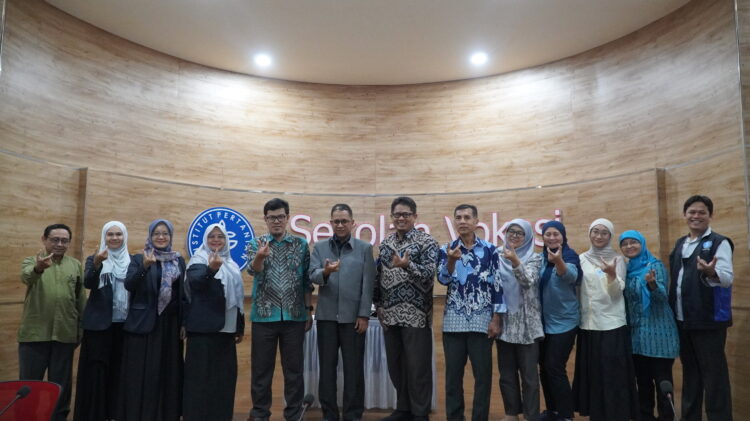 Lembaga Sertifikasi Kompetensi Vokasi IPB University Terima Kunjungan UIN Antasari untuk Penguatan Sertifikasi