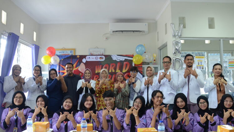 Vaksinasi Rabies Gratis di Klinik Hewan Sekolah Vokasi IPB University, Aksi Nyata Peringati World Rabies Day